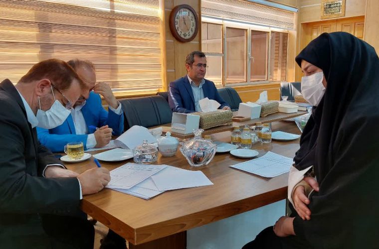 حواشی ملاقاتهای مردمی استاندار کهگیلویه وبویراحمد از عذرخواهی استاندار بابت زیاد ماندن مردم در نوبت ملاقات با آن تا دستور رفع مشکلات حوزه مسکن به معاون خود حواشی ملاقاتهای مردمی استاندار کهگیلویه وبویراحمد از عذرخواهی استاندار بابت زیاد ماندن مردم در نوبت ملاقات با آن تا دستور رفع مشکلات حوزه مسکن به معاون خود