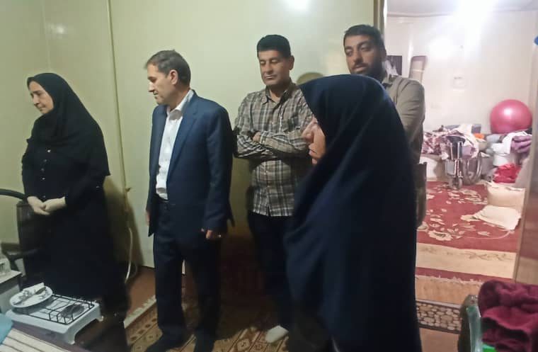 گچساران | بازدید از منزل افراد دارای معلولیت تحت پوشش به مناسبت هفته بهزیستی گچساران | بازدید از منزل افراد دارای معلولیت تحت پوشش به مناسبت هفته بهزیستی