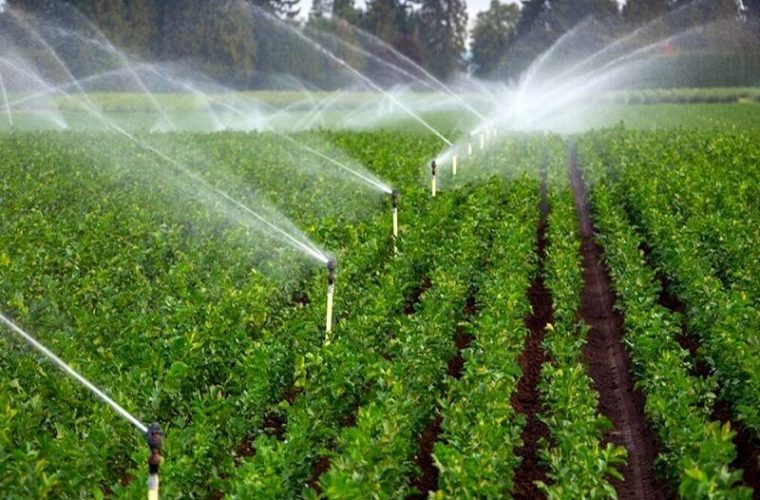 زیرساخت های آبیاری نوین در ۱۱۰۰ هکتار از اراضی خان احمد باشت اجرا شد