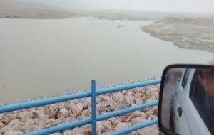 سد خاکی ایلی آباد در شهرستان بهمئی سرریز شد