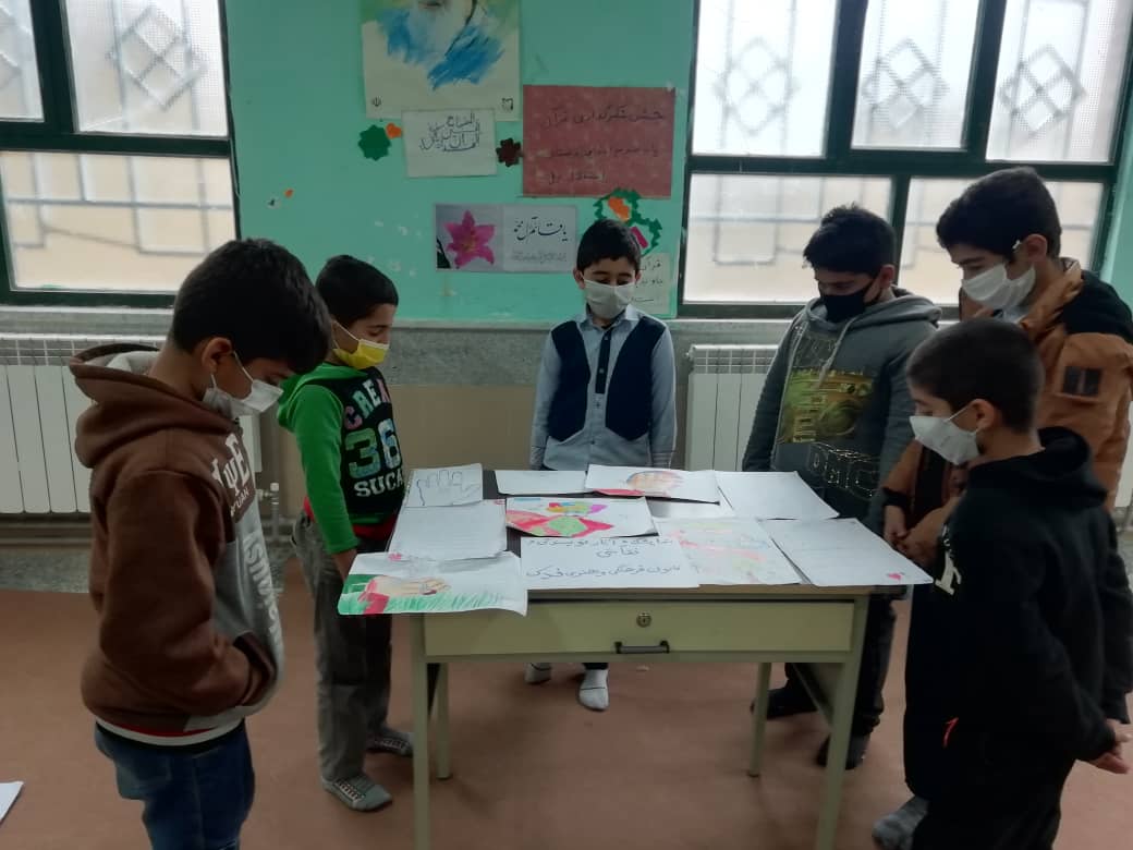 به همت کانون فرهنگی و هنری فدک روستابی آرو وانجمنی قلم گچساران نمایشگاه اثار نویسندگی و نقاشی اعضای کانون خود برگزار کردند و یک دوره کارگاه آموزشی نوسندگی و شعر نویسی را برگزار کرد به همت کانون فرهنگی و هنری فدک روستابی آرو وانجمنی قلم گچساران نمایشگاه اثار نویسندگی و نقاشی اعضای کانون خود برگزار کردند و یک دوره کارگاه آموزشی نوسندگی و شعر نویسی را برگزار کرد