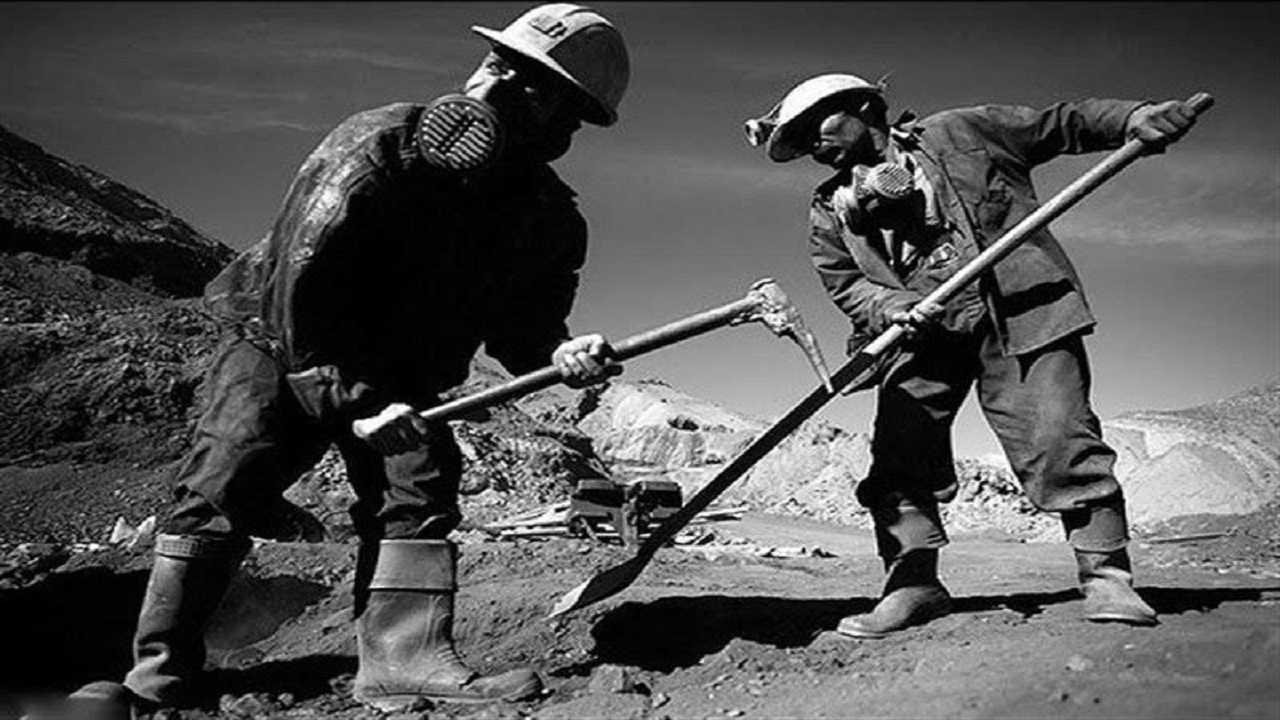 دستمزد کارگران روزهای پایانی سال اعلام میشود؟ دستمزد کارگران روزهای پایانی سال اعلام میشود؟