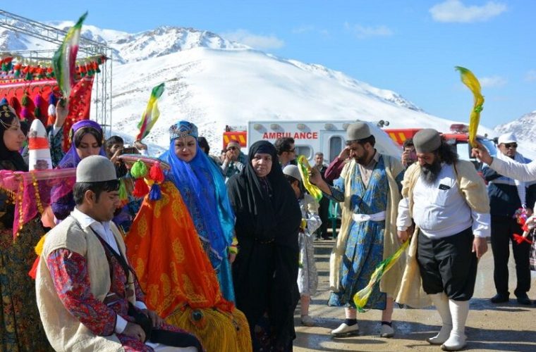 ۲۵ هنرمند کهگیلویه و بویراحمد در نمایشگاه گردشگری تهران شرکت می کنند