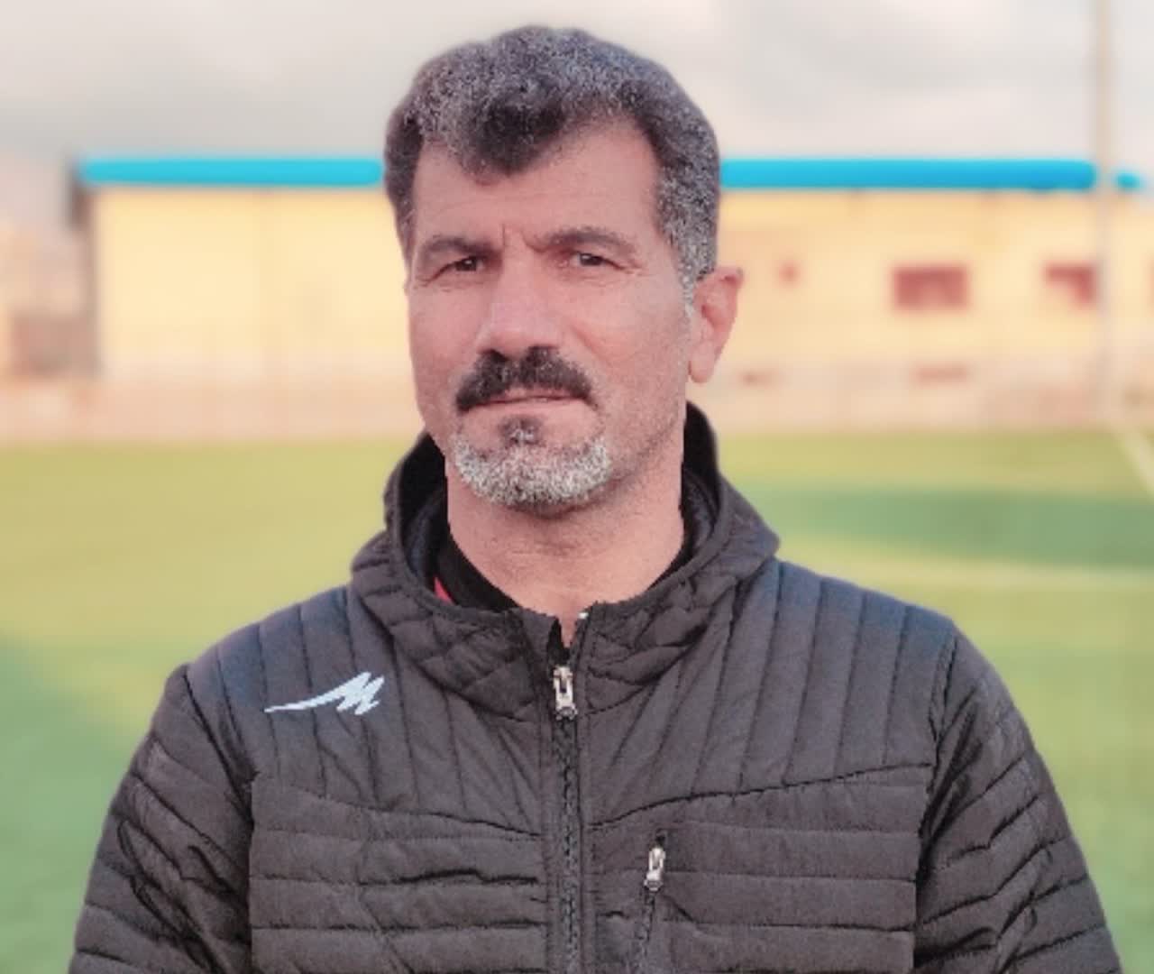 سرمربی تیم فوتبال نفت گچساران: وحدت و همدلی رمز موفقیت فوتبال نفت گچساران/یزدی ها را با شکست بدرقه خواهیم کرد