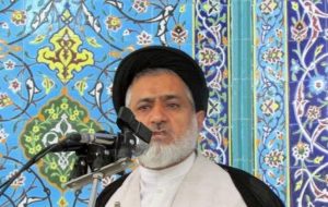 تقدیر و تشکر امام جمعه گچساران از مدیرعامل شرکت بهره برداری نفت و گاز گچساران