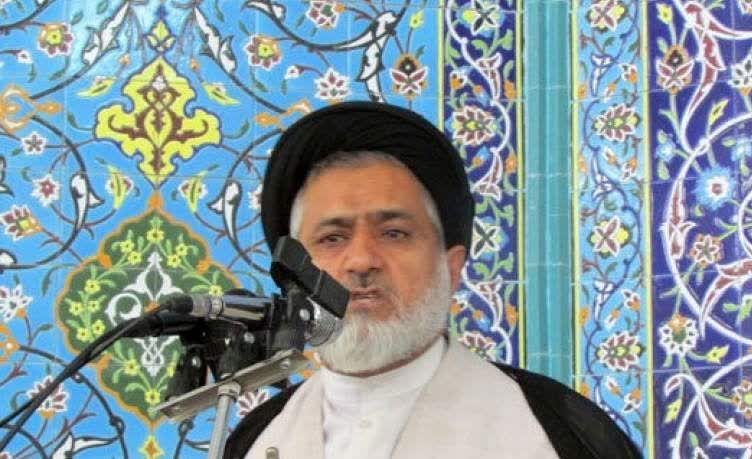 تقدیر و تشکر امام جمعه گچساران از مدیرعامل شرکت بهره برداری نفت و گاز گچساران