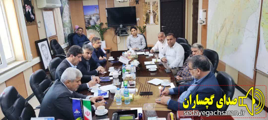 مدیرعامل شرکت بهره برداری نفت و گاز گچساران در نشستی صمیمی با نماینده مردم شریف بهبهان گفت: دولت سیزدهم نگاه ویژه ای به مسئولیتهای اجتماعی پیرامون صنعت نفت دارد مدیرعامل شرکت بهره برداری نفت و گاز گچساران در نشستی صمیمی با نماینده مردم شریف بهبهان گفت: دولت سیزدهم نگاه ویژه ای به مسئولیتهای اجتماعی پیرامون صنعت نفت دارد