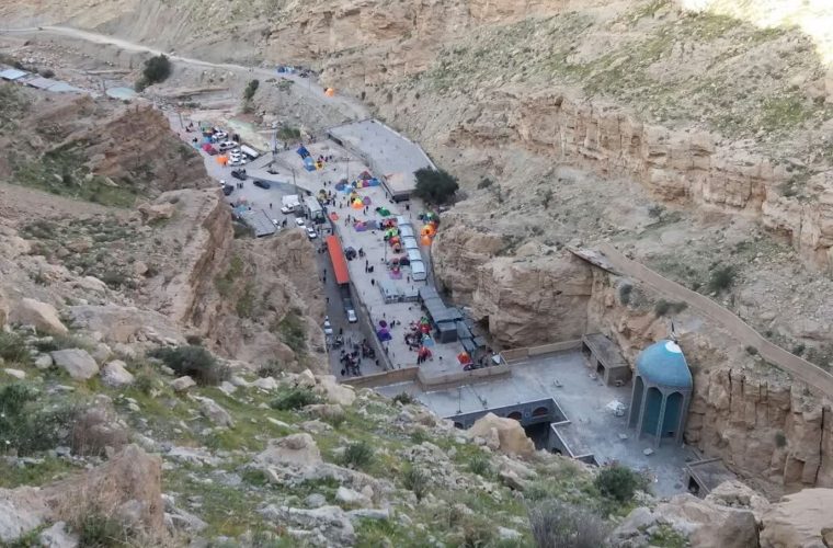 فراخوان جذب خادم افتخاری در بقعه متبرکه امامزاده بی بی حکیمه سلام الله علیها