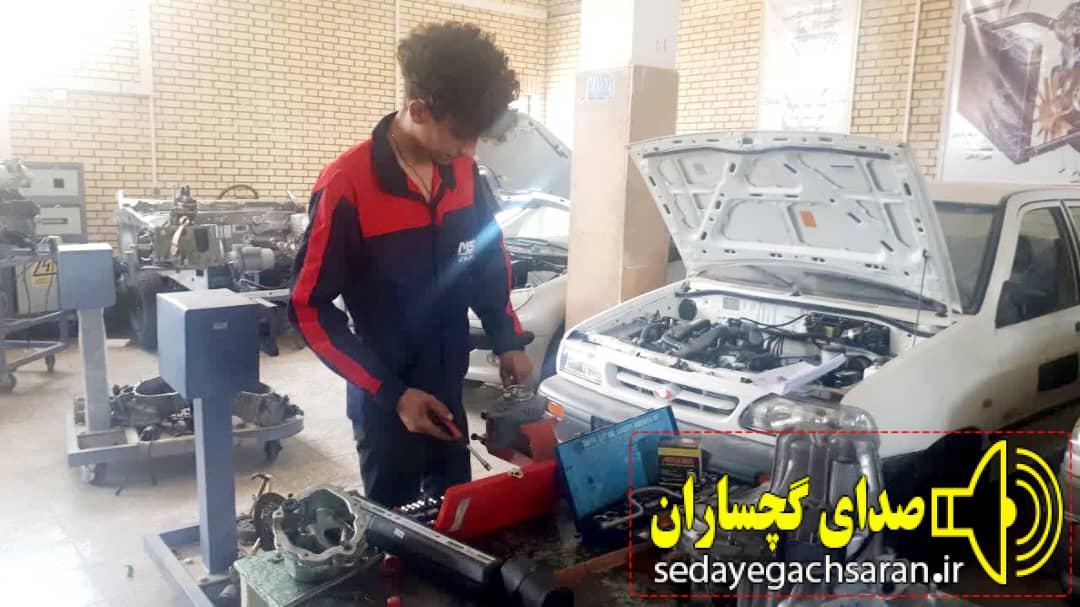 راهیابی یکی از نخبگان مهارتی برتر شهرستان گچساران به مرحله کشوری در بیست یکمین دوره مسابقات ملی مهارت