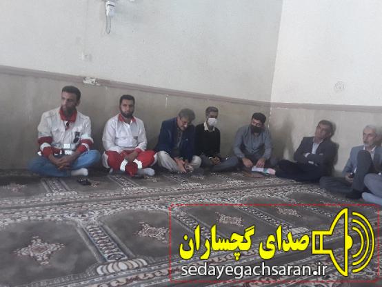 به مناسبت  هفته بسیج با حضور مدیران ادارات در روستای اسلام آباد   لیشتر گچساران میز خدمت برگزار شد 