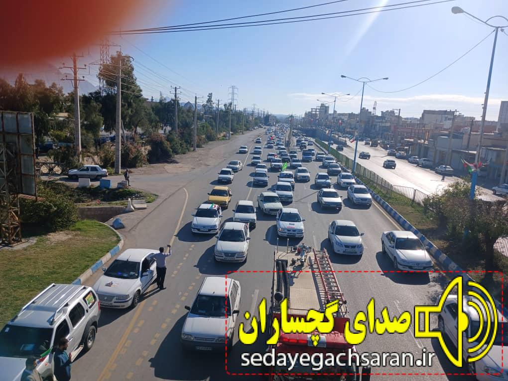 در نخستین روز از دهه فجر برگزار شد؛  کاروان نمادین ورود امام (ره) در گچساران+ تصاویر