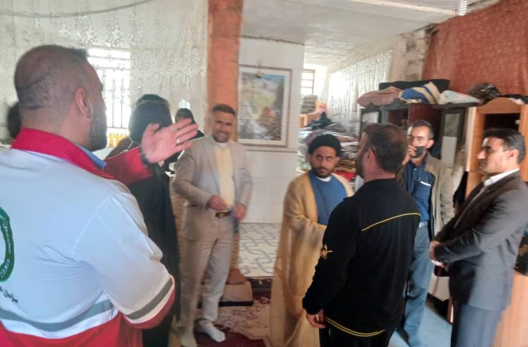 به مناسبت عید مبعث و دهه مبارک فجر امام جمعه به همراه مسئولین گچساران به دیدار مدجویان بهزیستی و کمیته امام رفتند 