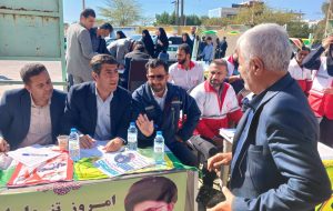 به مناسبت دهه مبارک فجر میز خدمت برگزار شد 