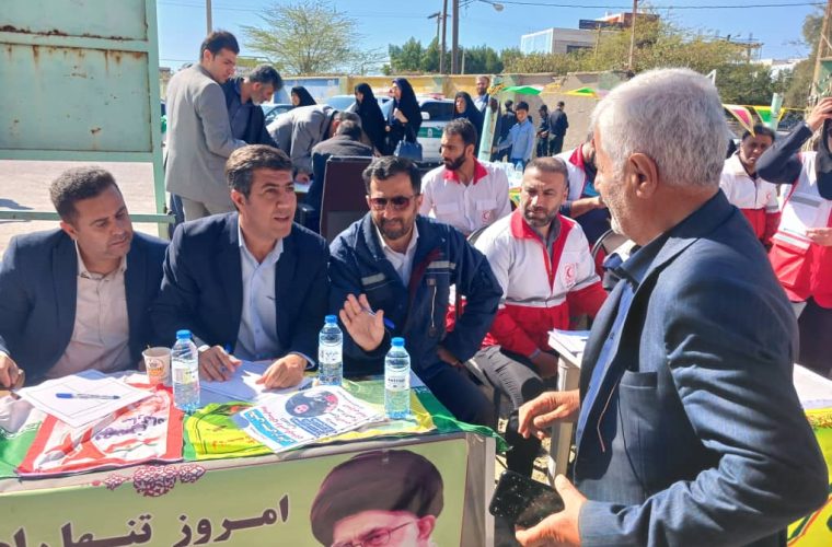 به مناسبت دهه مبارک فجر میز خدمت برگزار شد 