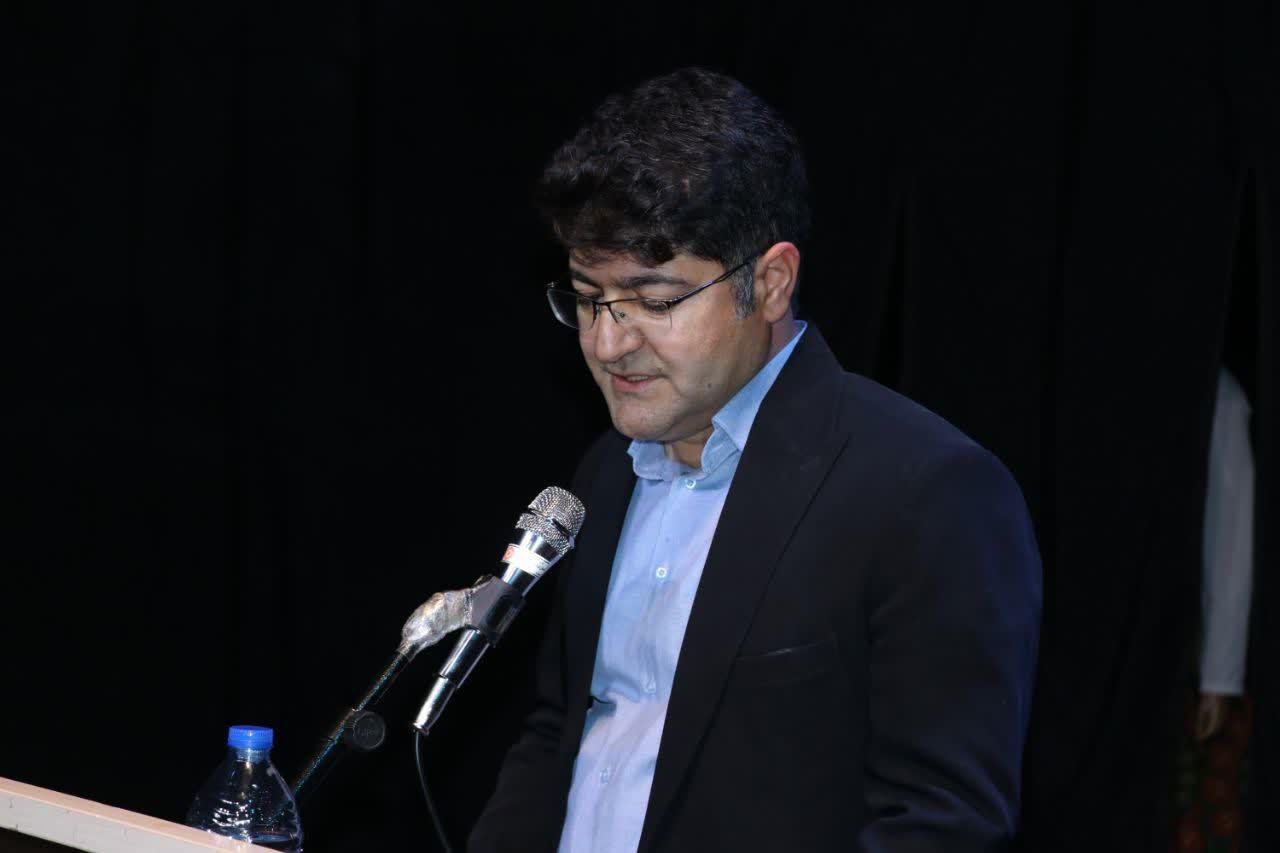 معاون توانبخشی سازمان  بهزیستی استان کهگیلویه و بویر احمد   در پیامی از ابراز همدردی و حضور قشرهای مختلف مردم و مسئولان در مراسم درگذشت برادر گرامیشان تقدیر و تشکر کردند