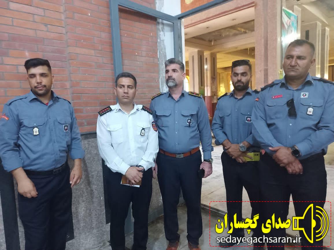 تجلیل از کارکنانآتش نشانی گچساران به مناسبت روز آتش نشان تجلیل از کارکنانآتش نشانی گچساران به مناسبت روز آتش نشان