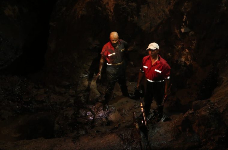 در کمترین زمان ممکن مهار نشت خط لوله نفت در شرکت بهره برداری نفت و گاز گچساران در کمترین زمان ممکن مهار نشت خط لوله نفت در شرکت بهره برداری نفت و گاز گچساران