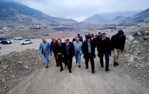 استاندار کهگیلویه و بویراحمد  پیشرفت فیزیکی سد تنگ سرخ شهرستان بویراحمد شتاب گرفته است