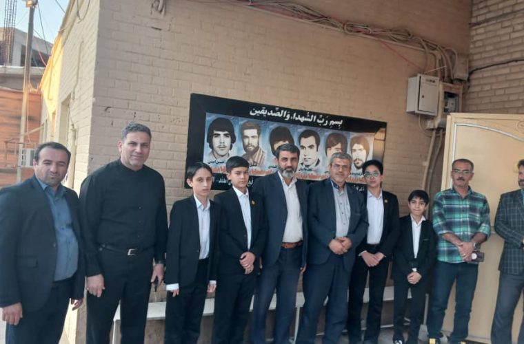 محفل انس با قرآن کریم با حضور گروه کریمه اهل بیت در گچساران برگزار شد