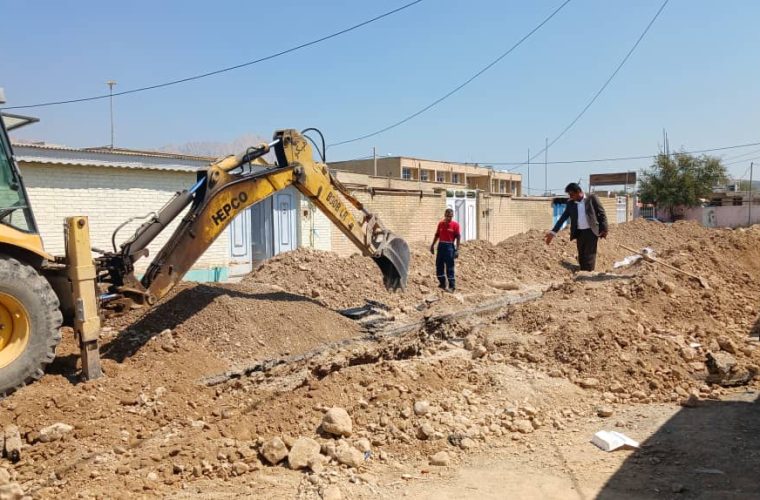 خدمت به شهروندان با اقدام جهادی آبفا گچساران در روز پایانی سال +فیلم خدمت به شهروندان با اقدام جهادی آبفا گچساران در روز پایانی سال +فیلم