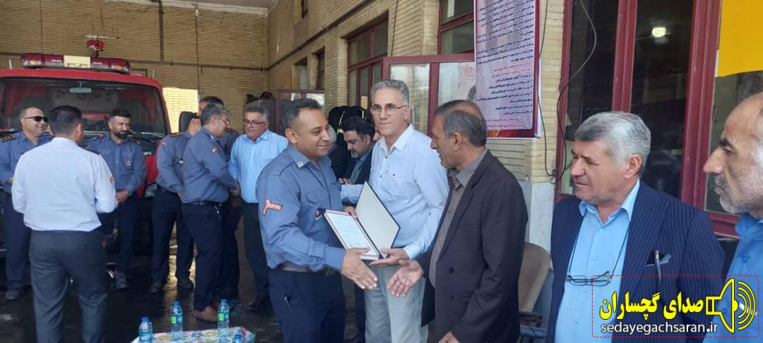دیدار شهردار و شورای اسلامی شهر دوگنبدان با آتش‌نشانان به مناسبت روز ملی آتش‌نشان