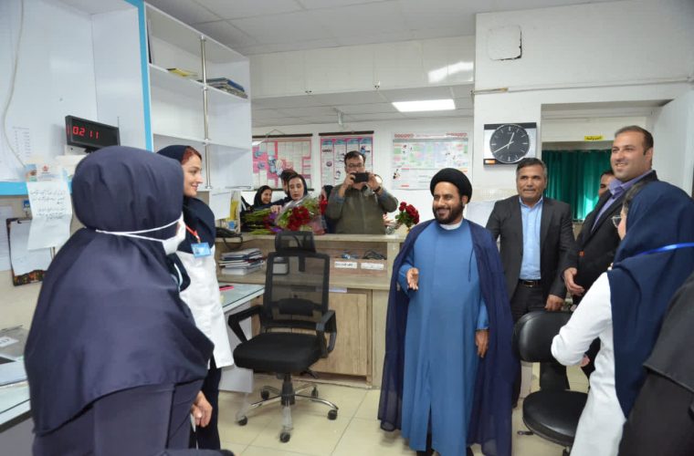 حضور امام جمعه گچساران در بیمارستان شهید رجایی به مناسبت میلاد حضرت زینب(س) و روز پرستار