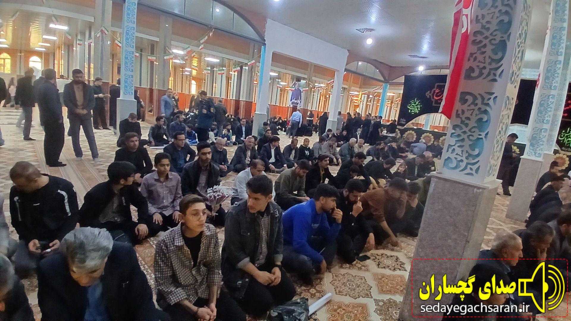 آیین ملی «میهمانی لالهها» همزمان با دهه مبارک فجر و چهلوهفتمین سالگرد پیروزی انقلاب اسلامی، با حضور پرشور مردم، مسئولان و خانوادههای معظم شهدا در گلزار شهدای گچساران برگزار شد آیین ملی «میهمانی لالهها» همزمان با دهه مبارک فجر و چهلوهفتمین سالگرد پیروزی انقلاب اسلامی، با حضور پرشور مردم، مسئولان و خانوادههای معظم شهدا در گلزار شهدای گچساران برگزار شد